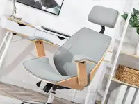 Fotel biurowy z drewnianym korpusem FRANK SZARY BUK - noga CHROM - fotel do biurka
