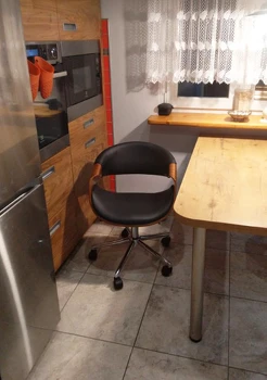 Zdjęcie autorstwa: ANDRZEJ, WROCŁAW, Opinia:Zastosowaliśmy te fotele w kuchni, funkcje obrotu i jazdy pozwalają w większym stopniu wykorzystać przestrzeń 