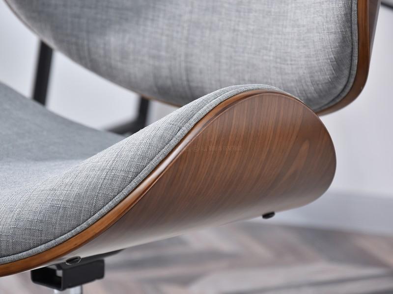 Nowoczesny fotel biurowy z drewna SWING orzech-szary - mobilna podstawa