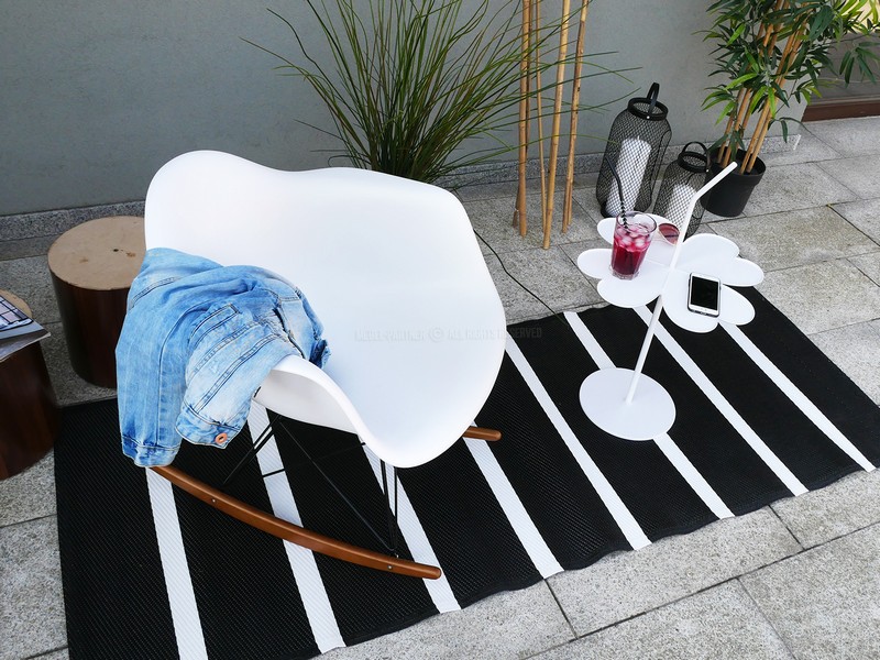 Nowoczesne krzesło bujane do ogrodu MPA ROC białe
