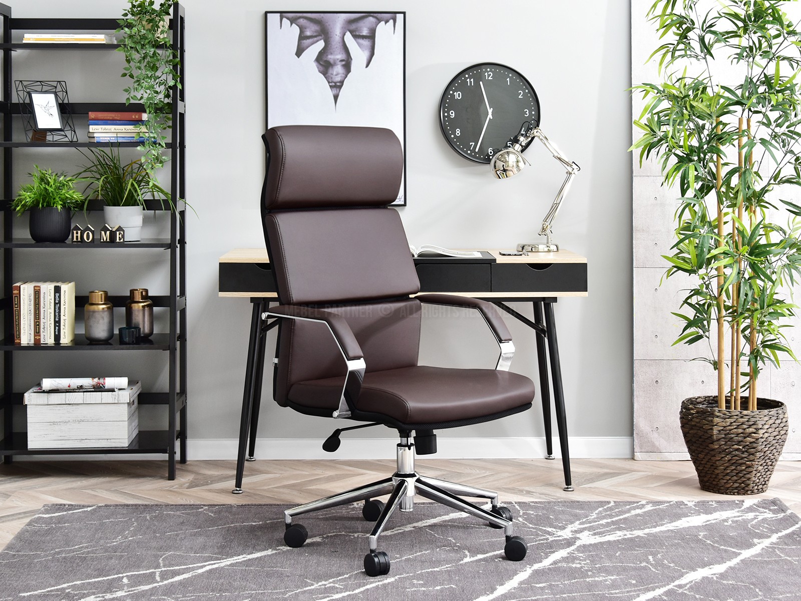 Fotel biurowy BOND BRĄZOWY ze skóry z ergonomicznym oparciem - tył