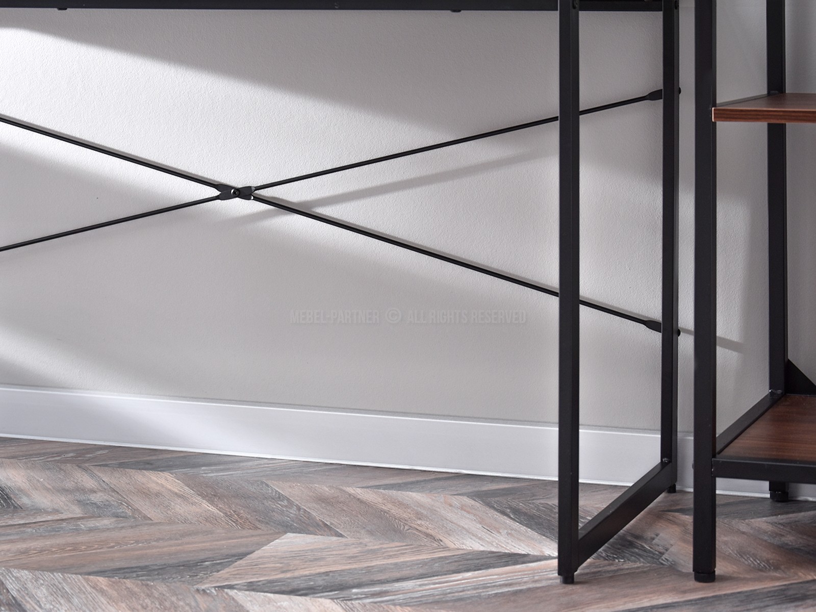 Duże industrialne biurko NILS ORZECH na czarnych płozach - stylowe wykończenie