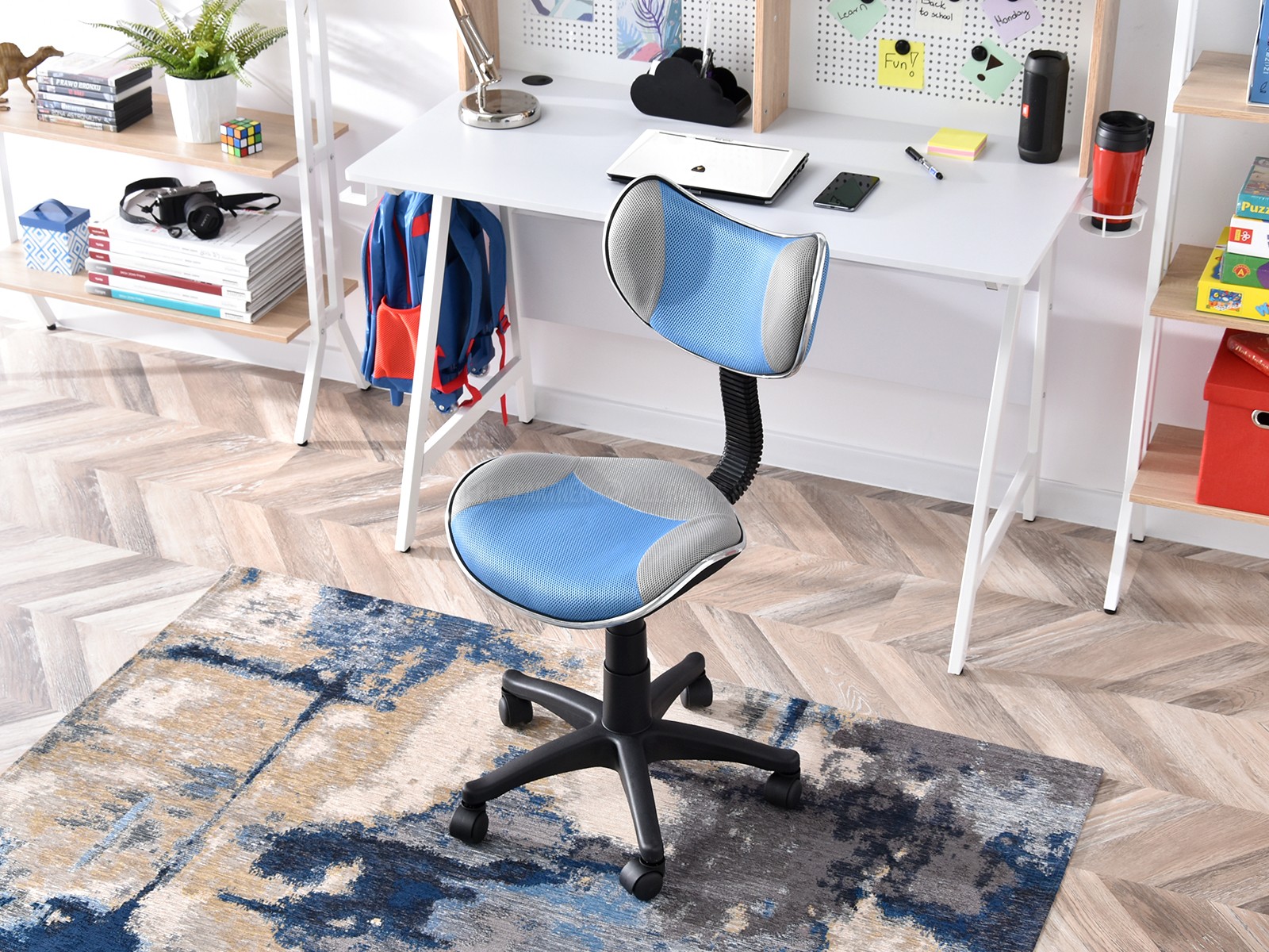 Krzesło do biurka CAT NIEBIESKO-SZARY fotel dla dzieci mesh - charakterystyczne detale