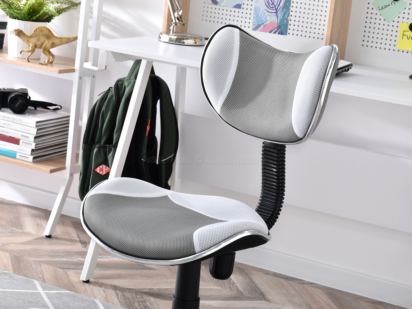 Designerskie krzesło biurowe dla dzieci CAT SZARO-BIAŁE - komfortowe siedzisko