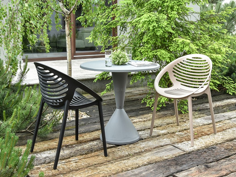 Krzesło ogrodowe BORIA CZARNE z ażurem - komfortowe siedzisko