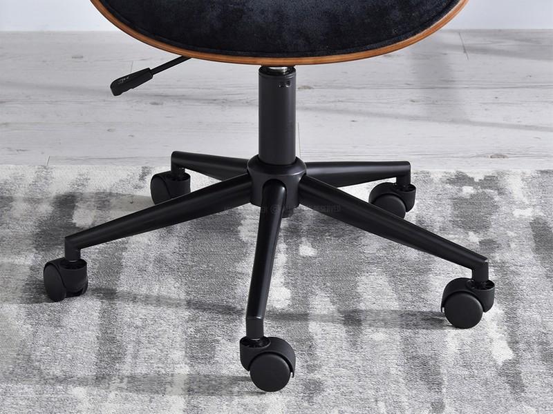 Drewniane krzesło biurowe z kółkami SWING ORZECH-CZARNY - mobilna podstawa