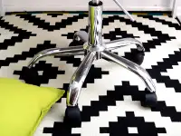 Obrotowe krzesło tapicerowane MOP MOVE TAP szare - podstawa ze stali chromowanej
