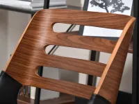 Drewniane krzesło tapicerowane z oparciem KANSAS - perforowane oparcie