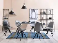 Krzesło obrotowe LUIS ROT szaro-czarne - w aranżacji ze stołem FORTE