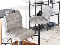 Designerskie krzesło barowe obrotowe 12 szary-chrom - w aranżacji