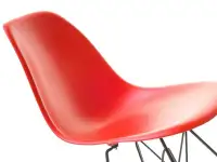 Nowoczesne krzesło MPC ROD czerwone - zbliżenie na shell.