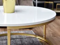 Okrągły stolik kawowy glam KODIA XL BIAŁY POŁYSK+ZŁOTY - detale