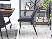 Krzesło ADEL CZARNY ANTIC z przeszywanej tkaniny vintage - oryginalna bryła