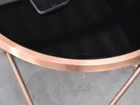 Wysoki stolik AMIN S MIEDZIANY z metalu i czarnego szkła - stylowe połączenie kolorystyczne