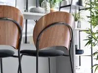 Hoker retro SPLIT CZARNY muszelka z weluru drewna i metalu - tył siedziska