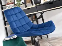 Krzesło obrotowe do biurka ELIOR GRANAT welur i czarna noga - komforotwe siedzisko