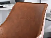 Fotel skórzany OMAR BRĄZ w stylu vintage na kółkach do biura - wygodne oparcie