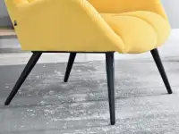 Pikowany fotel welurowy KIKORI ŻÓŁTY z wysokim oparciem - stabilne nóżki