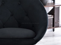 Obrotowy fotel LOUNGE 4 CZARNY z nogą na kółkach - charakterystyczne detale