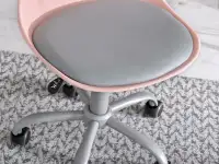 Krzesło do pokoju dziewczynki FOOT RÓŻOWO-SZARE z regulacją - miękkie siedzisko