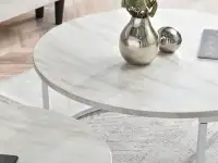 Marmurowe stoliki do kawy KODIA S+XL BEŻ - BIAŁY - detale
