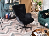 Fotel bujany z welurowym obiciem ESLA CZARNY z metalową nogą - góra w aranżacji