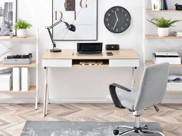 Eleganckie i funkcjonalne biurko dla wyjątkowej przestrzeni pracy