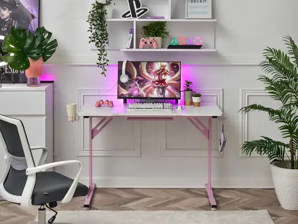 Małe biurko dziecięce - połączenie stylu i funkcjonalności 