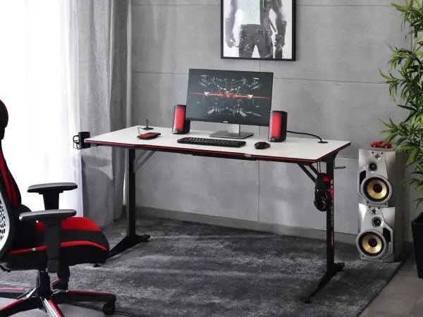 Gamingowe biurko stworzone dla pasjonatów gier 