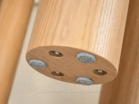 DĘBOWY okrągły stół 120 CM na kolumnowych nogach SAVONA - filcowe osłonki