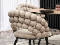 Designerskie krzesło fotelowe LUCY BEŻ - CZARNY  - designerski kształt
