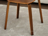Drewniany stolik pomocnik MARINO ORZECH NOGI ORZECH - nietypowy stolik z drewnianą podstawą