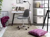 Obrotowe krzesło tapicerowane MOP MOVE TAP pepitka - w aranżacji z biurkiem FALUN