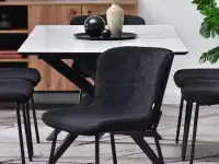 Czarne krzesło KIRK - CZARNE NOGI - kubełkowe siedzisko