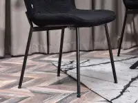 Czarne krzesło KIRK - CZARNE NOGI - podstawa z regulowanymi stopkami