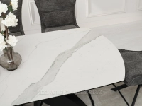 Duży stół z marmuru BIAŁY MARMUR STATUARIO PREZIOS - linia stołu po złożeniu