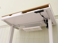Biurko z podnoszonym blatem OTSO BIAŁY-DĄB BIAŁA NOGA - minimalistyczny mechanizm 
