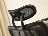 Ergonomiczny fotel do pracy z siatki mesh DAREN CZARNY - wygodny zagłówek