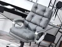 Fotel obrotowy do biurka BENON SZARY EKO-SKÓRA - SZARY - pikowany fotel do gabinetu