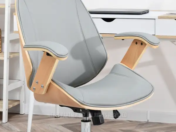 Krzesła biurowe drewniane - zapewnij sobie personalizację