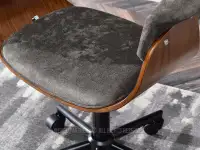 Krzesło do biurka obrotowe MANZA ORZECH BRĄZ - CZARNY - charakterystyczne detale
