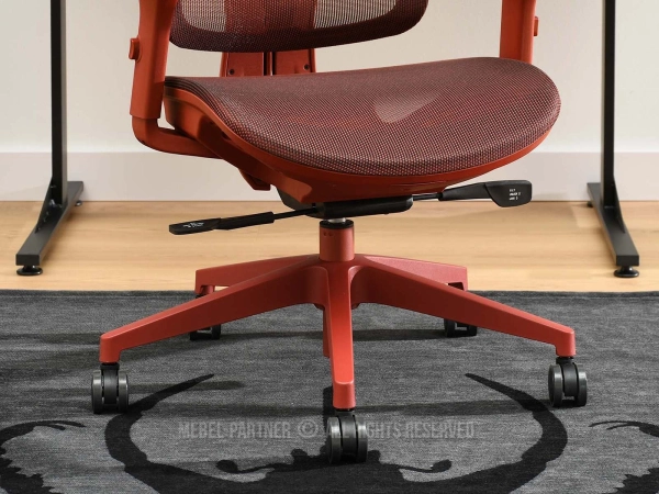 Czerwony fotel biurowy, który odmieni każde wnętrze!