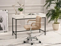 Fotel welurowy do biurka z podłokietnikami ELIS BEŻ - CHROM - w aranżacji z biurkiem KALAN