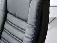 Fotel biurowy skórzany DRAG czarny - solidne wykończenie