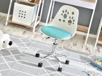 Krzesło obrotowe do biurka dla dzieci FOOT biało - niebieski bryła krzesła