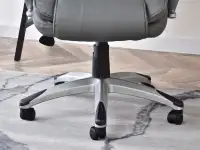Fotel biurowy HAMPTON SZARY skórzany wygodny dla kręgosłupa - mobilna podstawa