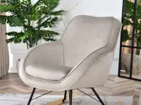 Fotel bujany na biegunach COCO BEŻOWY Z PŁOZAMI BUK - komfortowe siedzisko