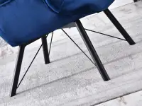 Pikowany fotel DALTON GRANATOWY Z WELURU na czarnej nodze - jakość wykonania
