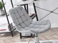 Fotel biurowy ELIOR SZARY NA CHROMOWANEJ NODZE z kółkami - nowoczesna forma