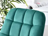 Krzesło obrotowe ELIOR ZIELONE z weluru na nodze chrom - pikowane oparcie